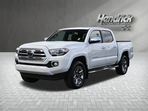 Used 2019 Toyota Tacoma Limited image 7