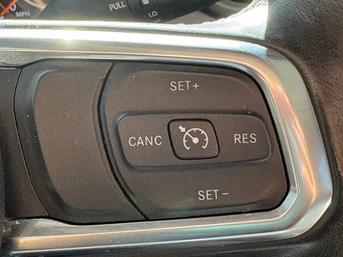 Used 2020 Jeep Gladiator Sport w/ Quick Order Package 24S AWD/4WD image 14