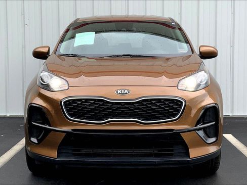 Used 2021 Kia Sportage LX image 3
