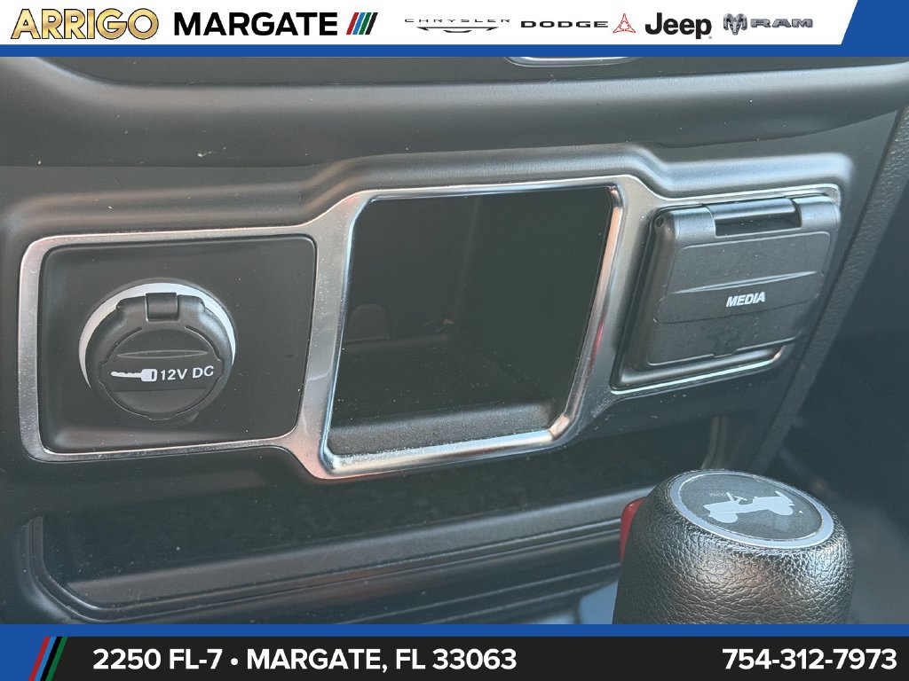 Used 2021 Jeep Wrangler Unlimited Sport AWD/4WD image 25