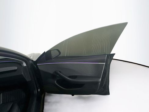 Used 2025 Tesla Model 3 RWD image 31