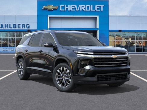 New 2026 Chevrolet Traverse LT w/ Sun and Wheel Package FWD image 31