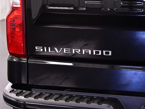 Used 2024 Chevrolet Silverado 1500 Custom Trail Boss image 13