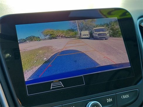 Used 2024 Chevrolet Malibu LT image 25