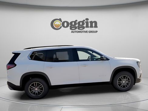 New 2026 GMC Acadia Elevation image 17