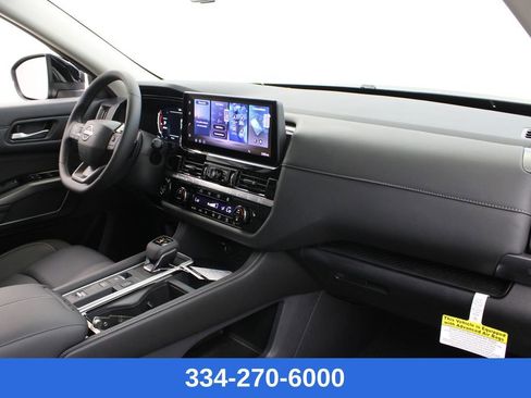 New 2026 Nissan Pathfinder SL image 22