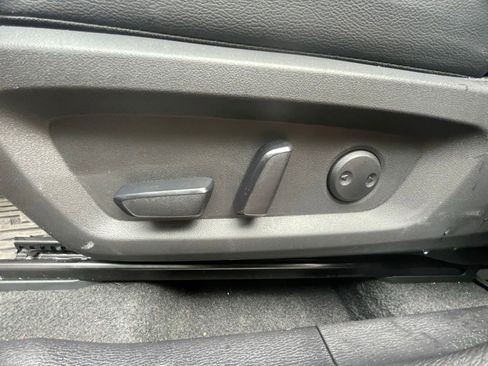 Used 2024 Mitsubishi Outlander SEL image 20