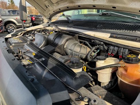 Used 2011 Ford E-350 and Econoline 350 Extended Super Duty w/ PWR Group image 46