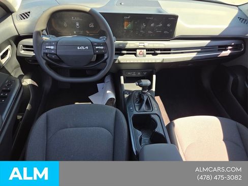 Used 2025 Kia K4 FWD image 10