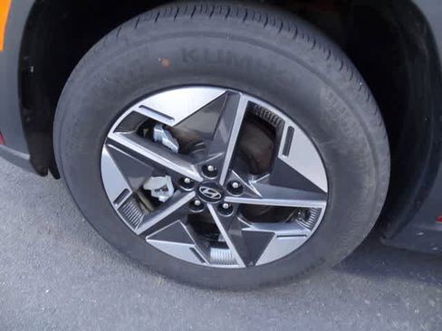 Used 2025 Hyundai Tucson SEL image 24