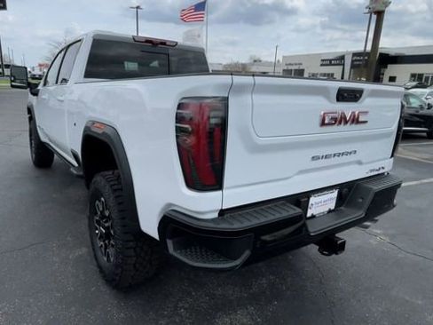 Used 2026 GMC Sierra 2500 AT4X AWD/4WD image 8