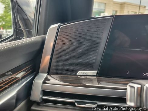 New 2026 Cadillac Escalade Luxury AWD/4WD image 24