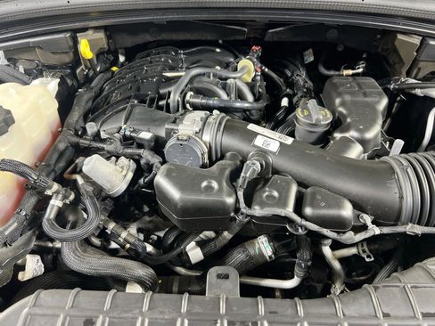 Used 2023 Jeep Grand Cherokee Altitude image 29