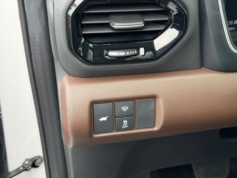 Certified 2024 Honda Pilot Elite image 24