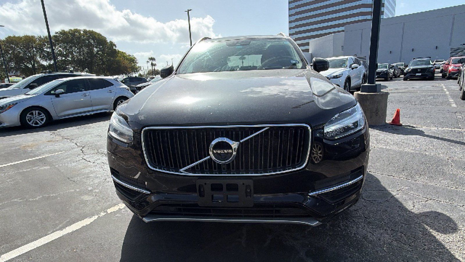 Used 2016 Volvo XC90 T6 Momentum w/ Momentum Plus Package AWD/4WD image 20