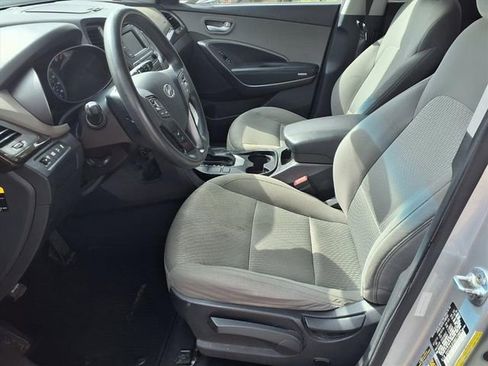Used 2017 Hyundai Santa Fe Sport FWD image 10