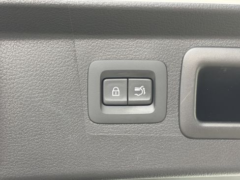 Used 2025 MAZDA CX-50 AWD 2.5 Hybrid w/ Premium Pkg image 15