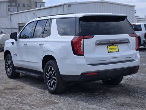Used 2024 GMC Yukon AT4 w/ Technology Package AWD/4WD image 6