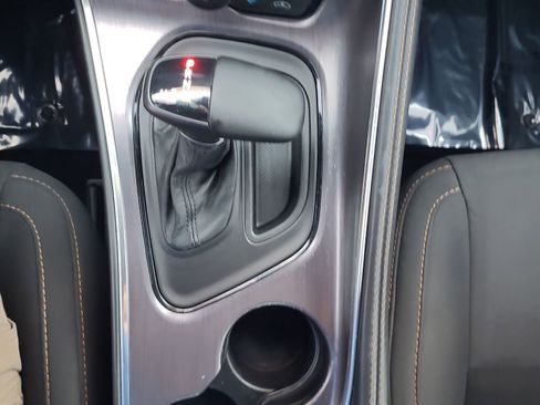 Used 2019 Dodge Challenger SXT image 24