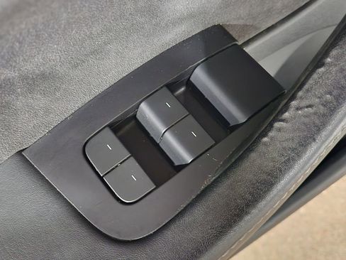 Used 2022 Tesla Model 3 Performance image 42