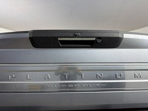 Used 2022 Ford F350 Platinum w/ FX4 Off-Road Package AWD/4WD image 14