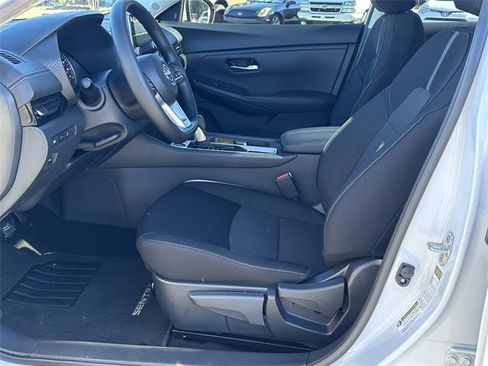 Certified 2025 Nissan Sentra SV image 10