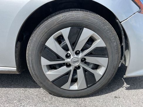 Used 2022 Nissan Altima 2.5 S image 17