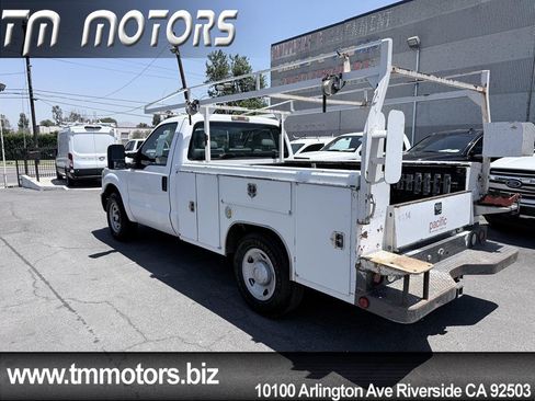 Used 2011 Ford F250 XL RWD image 4