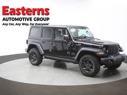 Used 2023 Jeep Wrangler Unlimited w/ Dual Top Group image 54