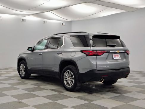 Used 2023 Chevrolet Traverse LT AWD/4WD image 8