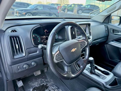 Used 2021 Chevrolet Colorado LT w/ LT Convenience Package image 9