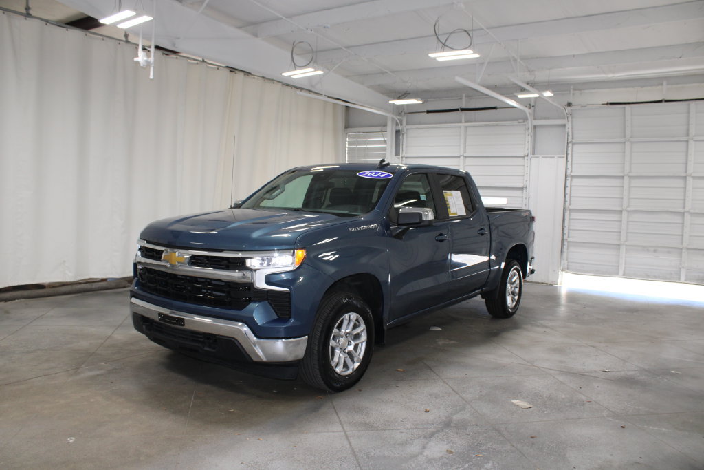 Used 2024 Chevrolet Silverado 1500 LT AWD/4WD image 4