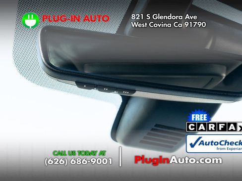 Used 2023 Nissan Titan SV w/ SV Convenience Package image 32