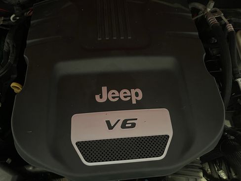Used 2017 Jeep Wrangler Sport w/ Quick Order Package 23S AWD/4WD image 24