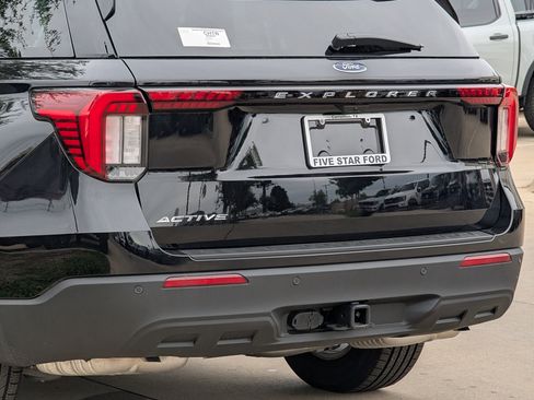 New 2026 Ford Explorer Active RWD image 6