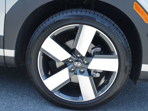 Used 2024 Hyundai Santa Fe Limited AWD/4WD image 39
