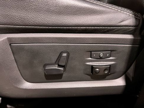 Used 2018 RAM 2500 Laramie image 12