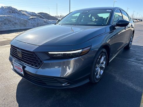 Certified 2024 Honda Accord EX image 9