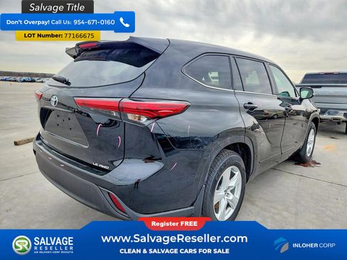 Used 2023 Toyota Highlander LE image 4