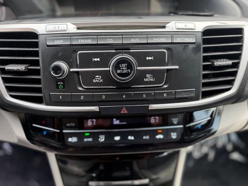 Used 2016 Honda Accord LX image 22