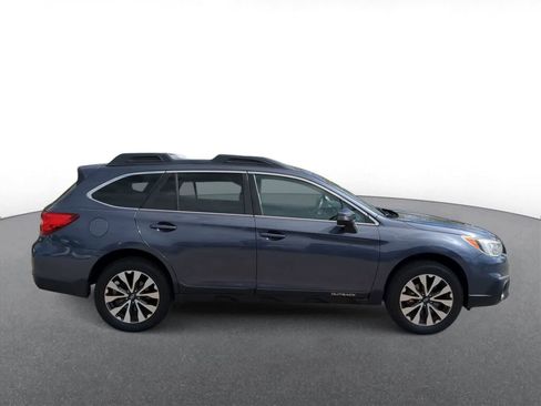 Used 2017 Subaru Outback 2.5i Limited AWD/4WD image 9