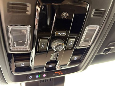 New 2026 Chevrolet Suburban High Country w/ Sun And Tow Package AWD/4WD image 42