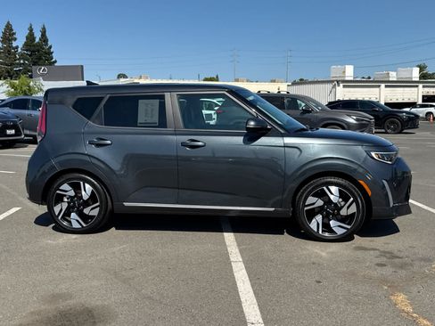 Used 2023 Kia Soul GT-Line w/ GT-Line Technology Package FWD image 12