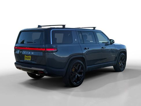 Used 2023 Rivian R1S Launch Edition image 5