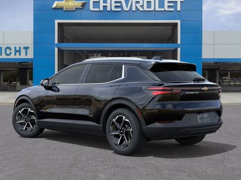 New 2026 Chevrolet Equinox EV LT AWD/4WD image 3