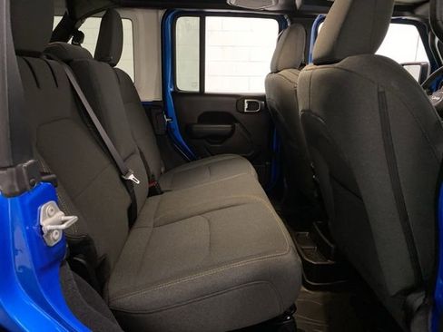 Used 2024 Jeep Wrangler Unlimited image 20