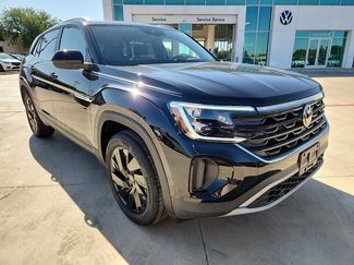 New 2026 Volkswagen Atlas Cross Sport SE FWD video 1