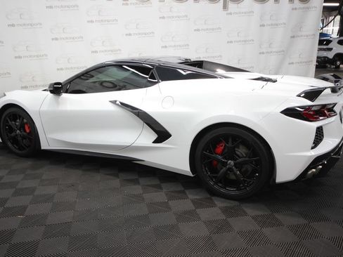 Used 2021 Chevrolet Corvette Stingray Preferred Conv w/ Z51 Performance Package RWD image 4