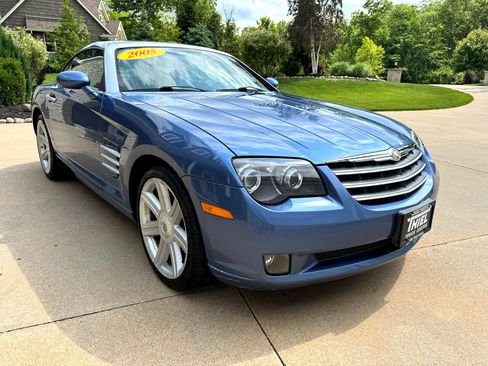 Used 2005 Chrysler Crossfire Limited image 9