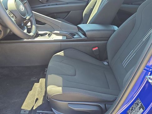 Certified 2025 Hyundai Elantra Sport FWD image 14